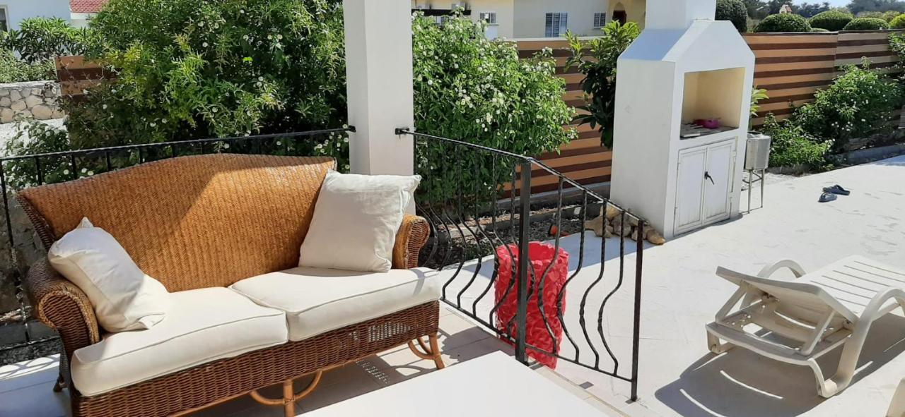 Villa Bougainvillea With Privite Pool Vasilia Extérieur photo